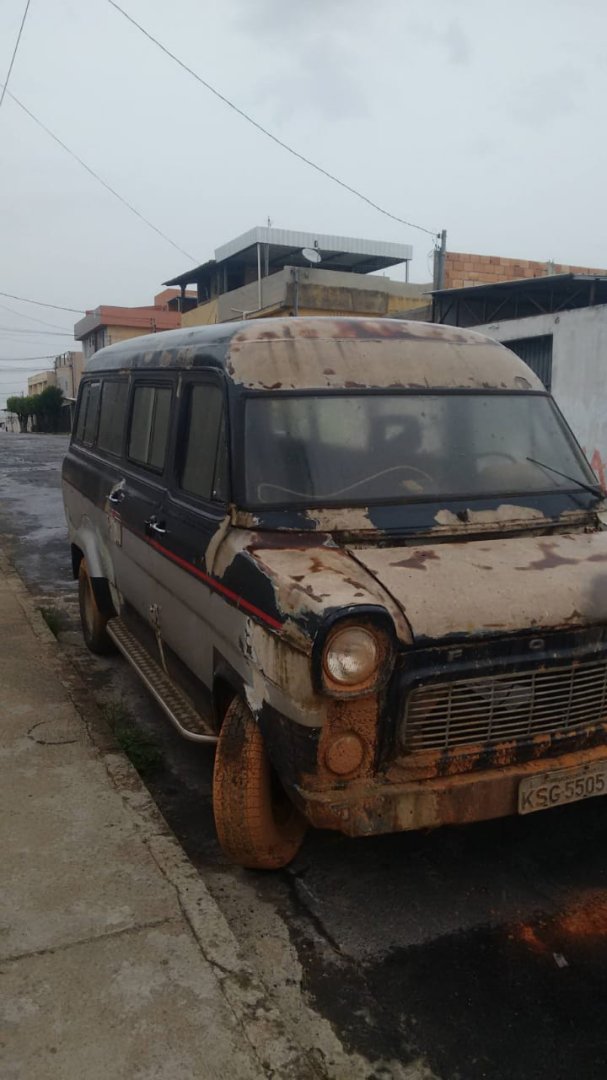 Foto do veículo Ford Furgão 4