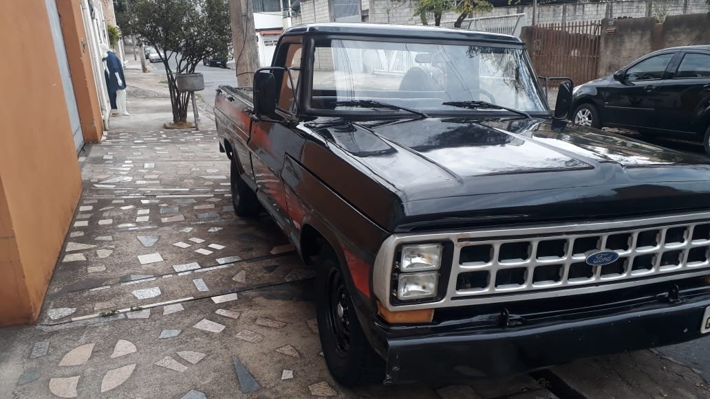Ford F-1000